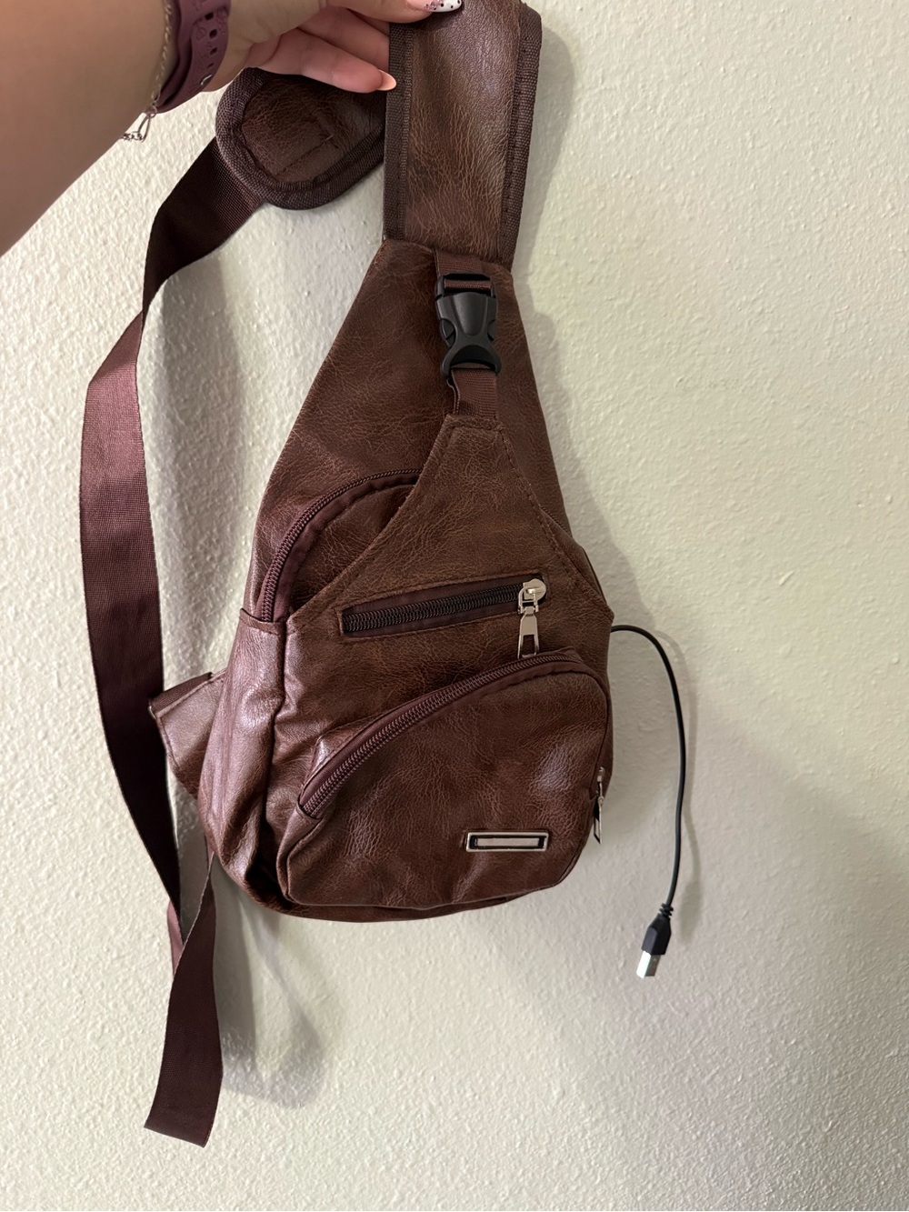 Brown Leather-Look Sling Backpack Crossbody Bag with USB Charging Port - Picture 1 of 7